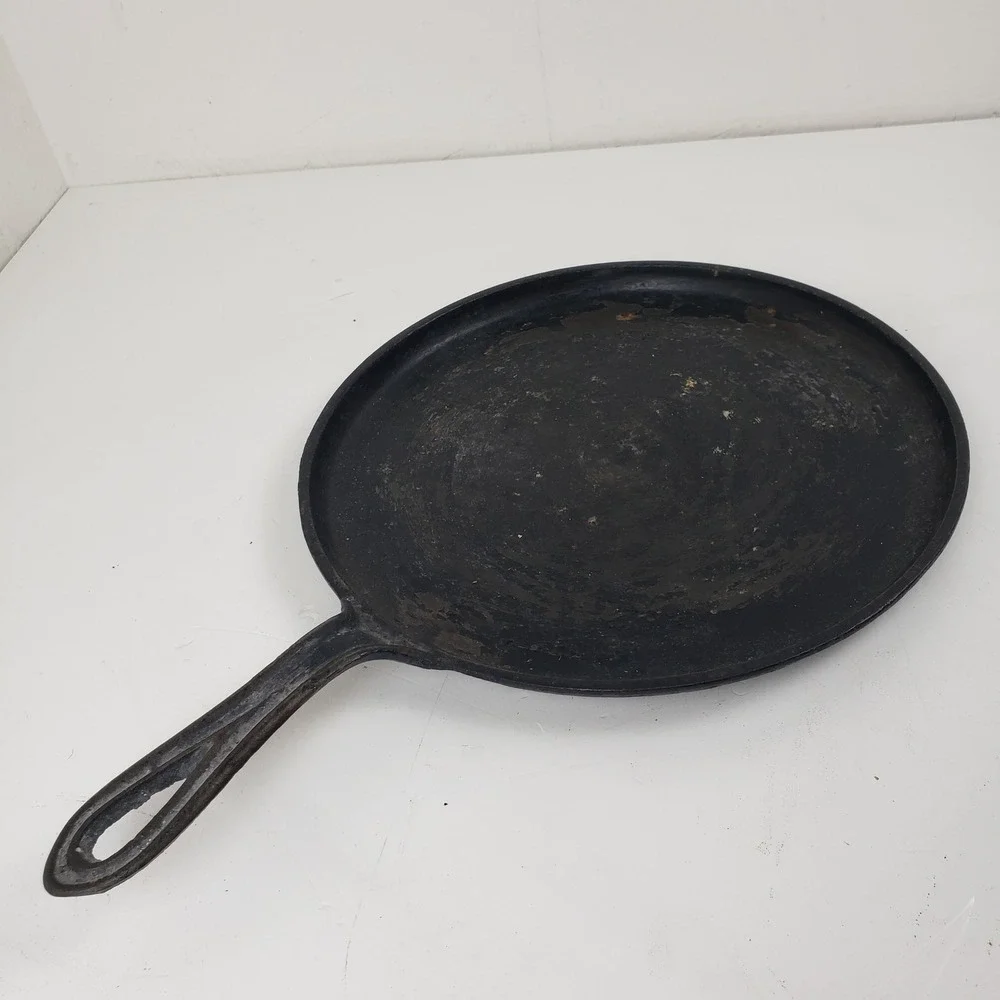Antique Cast Iron Griddle Southern Mystery Skillet 10